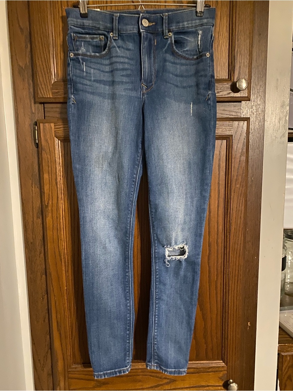 Express Medium Blue Women's Skinny Jeans with Knee Distress